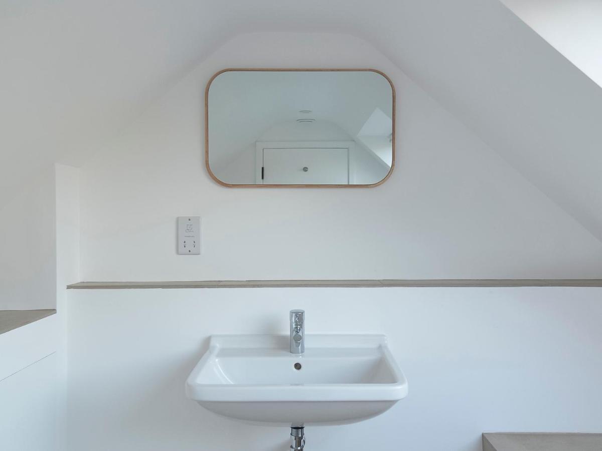 High Cogges Farm Holiday Cottages - The Cart Shed 위트니 외부 사진